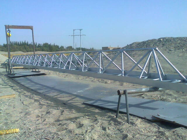 竞秀专业承揽大中小型喷涂翻新施工业务！